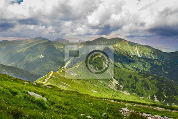 Фотообои с горным пейзажем