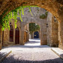 Фреска на стену средневековая улица с арками